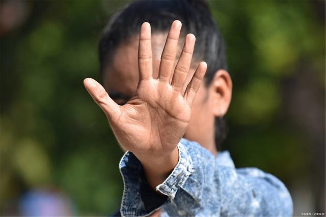 厂子被一刀切查封，企业老板：几百个员工，数百个家庭，怎么办？
