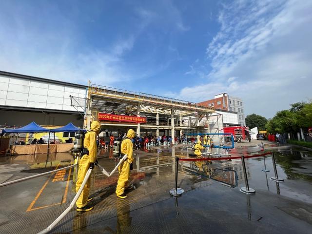 【科普】高温预警下 如果遇到危化品爆炸该如何自救呢？