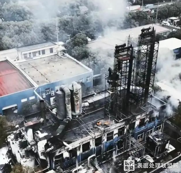 【新闻】上海青浦区一化工厂装置区域发生爆燃 致1死1伤